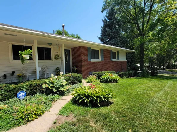 1940 E Bermuda Dr, Lincoln, NE 68506