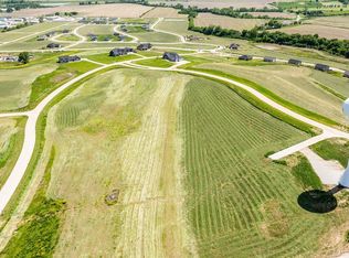 101 Bluegrass Ln, Woodbine, IA 51579