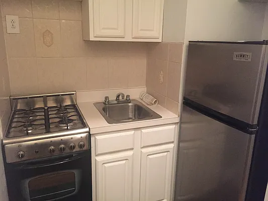 Rented by Maidman Realty Group LL | media 25