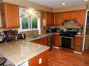 5th image of 5303 NE 69th Cir