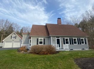 42 Southview Ln, Alton Bay, NH 03810