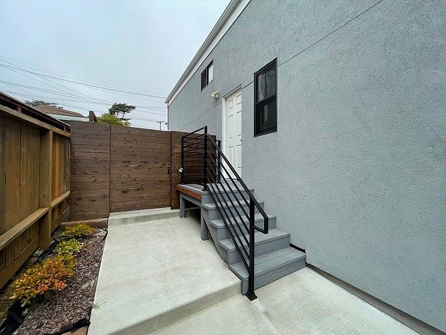 1st image of 238 Urbano Dr #1