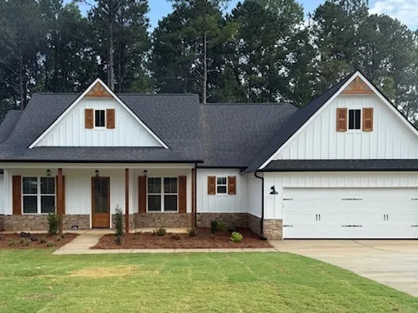 620 Presley Farm Parkway Dr, Rockmart, GA 30153