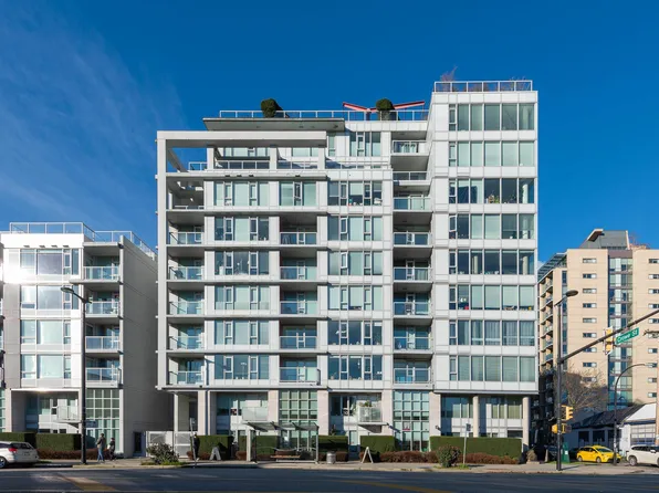 1887 Crowe St #301, Vancouver, BC V5Y 0B4