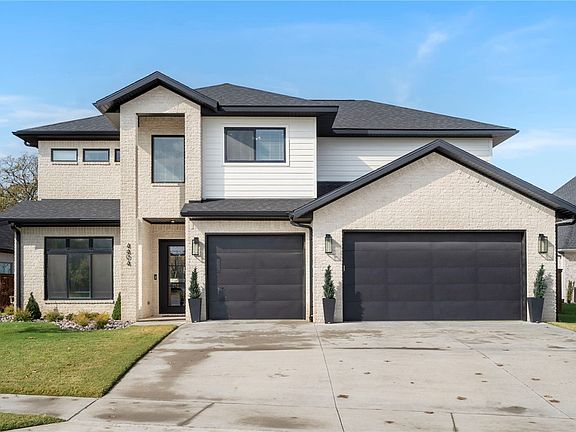 2nd image of 4404 S 87th Pl