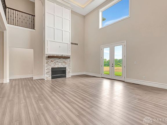 3rd image of 7679 Cordoba Dr