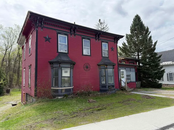 48 Province Street, Richford, VT 05476