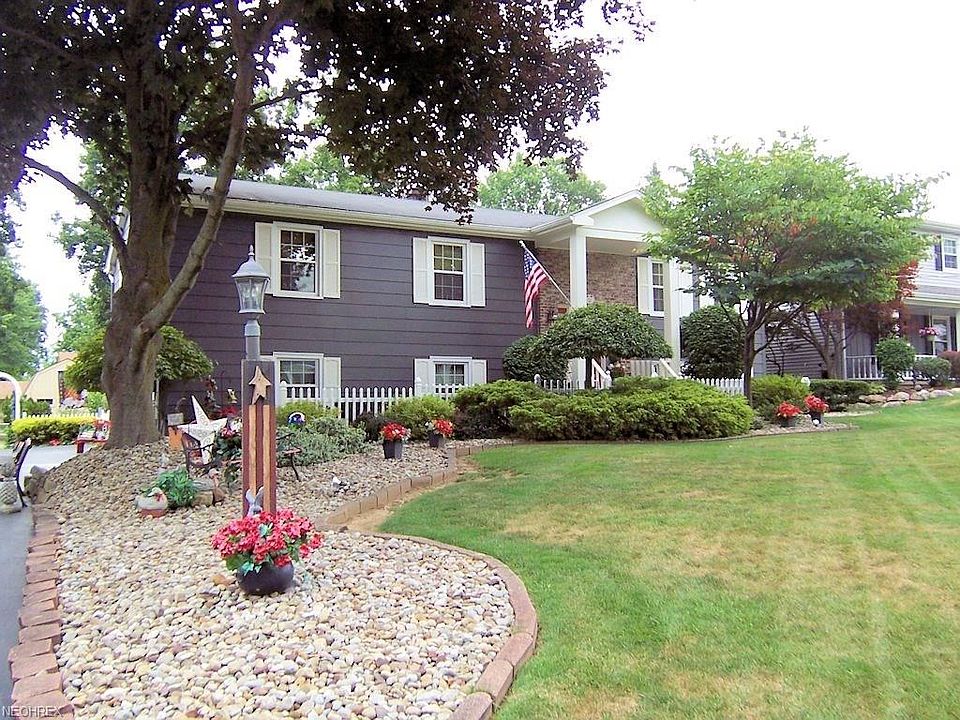 1st image of 164 Mayflower Dr