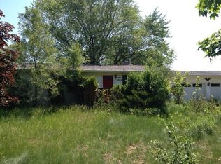 5960 N Rich Rd, Alma, MI 48801