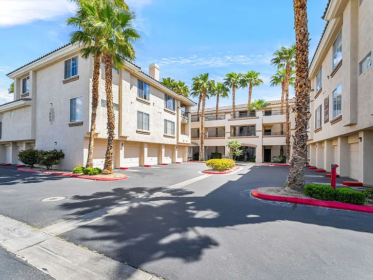 7151 S Durango Dr #102 — Photo 3