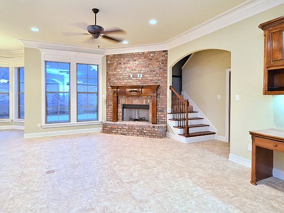 5th image of 2106 Hollow Wood Way