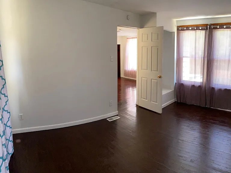 61 Pointview Rd #2 — Photo 48