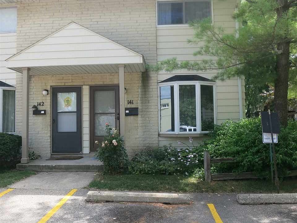 2nd image of 141 N Lakewood Gdns