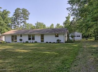 7702 Cedar Dr, Lanexa, VA 23089