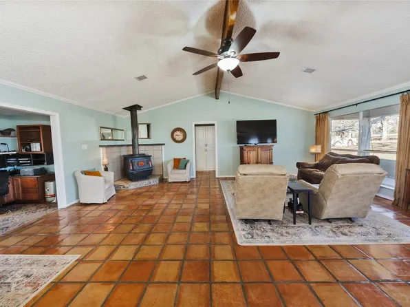 289 County Road 3550, Paradise, TX 76073