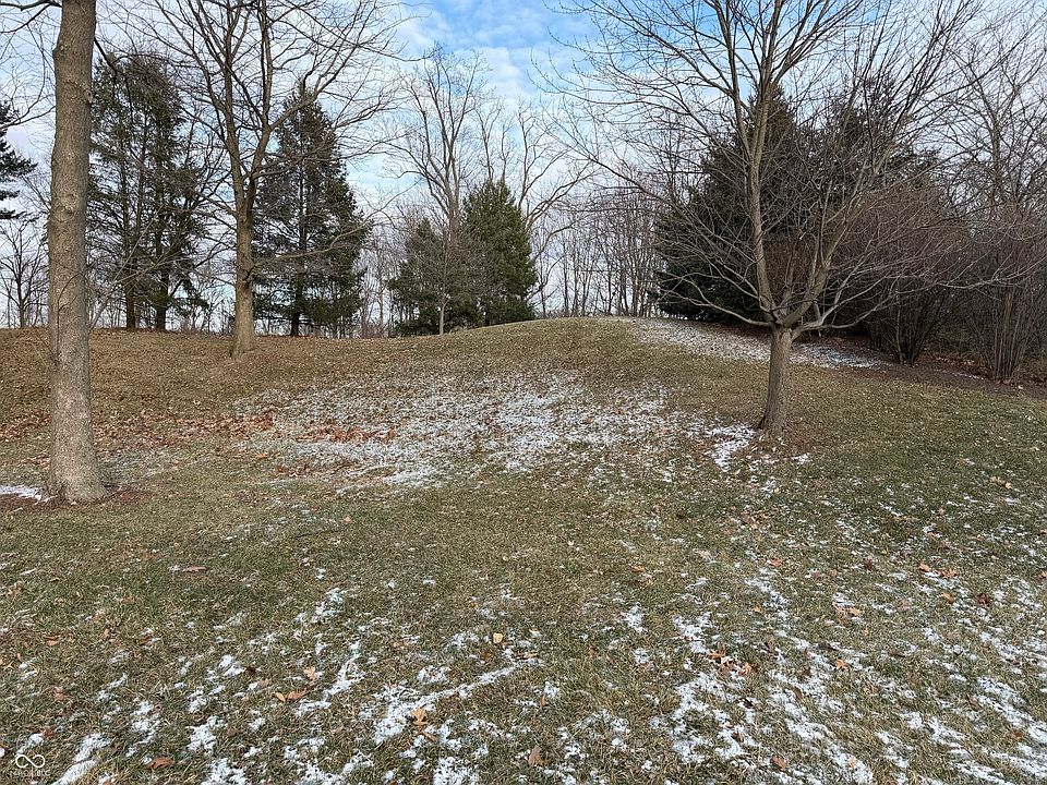 2nd image of 15615 Club Estates Ln