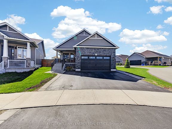5th image of 67 Farrington Cres