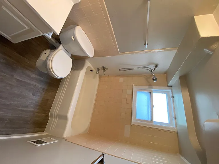 619 S Grant Ave — Photo 3