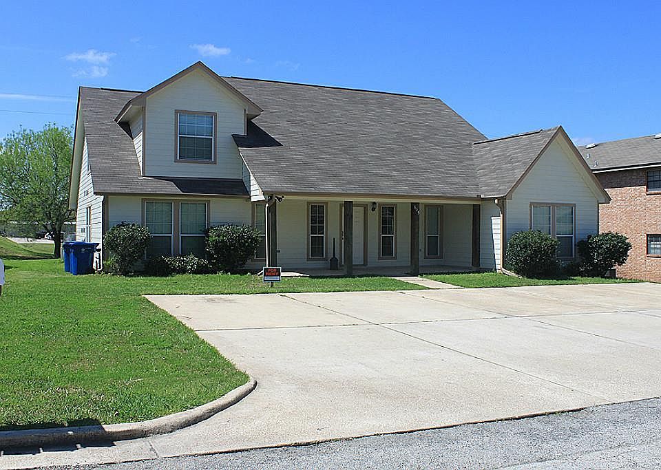 1st image of 605 Wades Way APT B