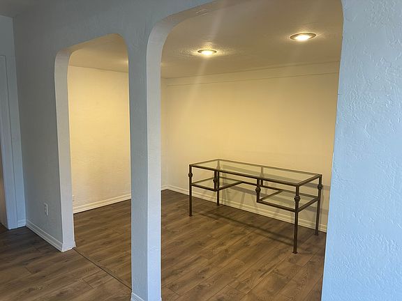 Office/Library Nook