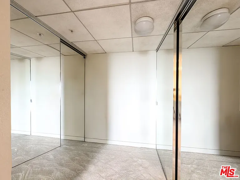 13700 Marina Pointe Dr #1626 — Photo 20