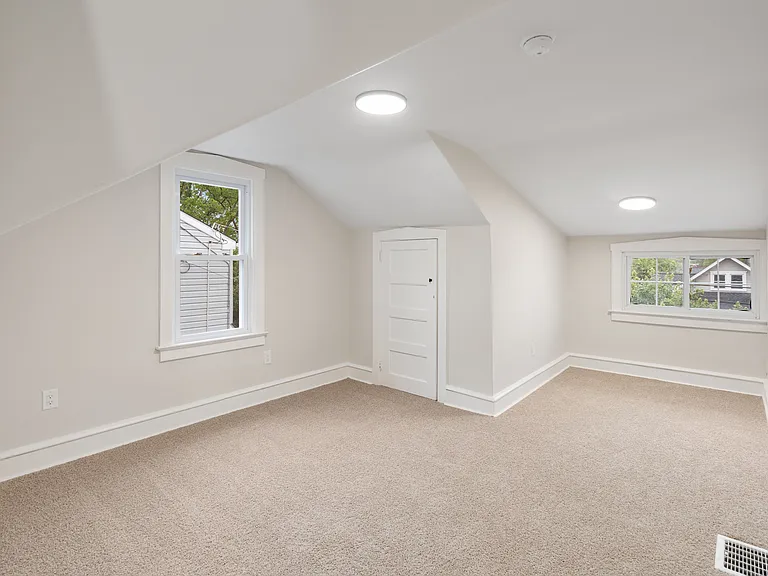 1638 Lexington Ave — Photo 22
