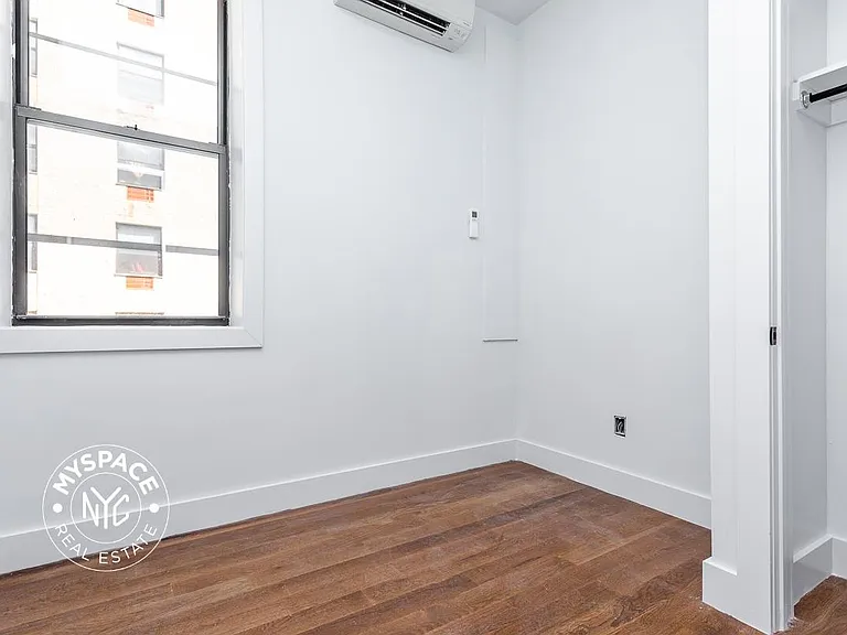 1337 Gates Ave #3C — Photo 7