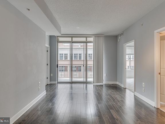 5th image of 820 N Pollard St APT 816