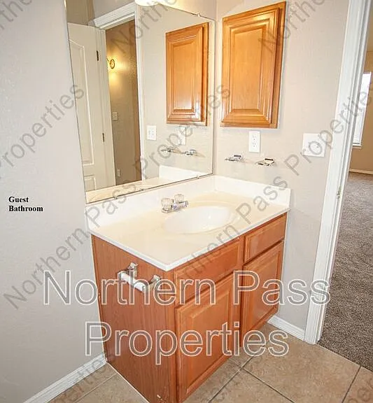 10790 Adin St — Photo 29