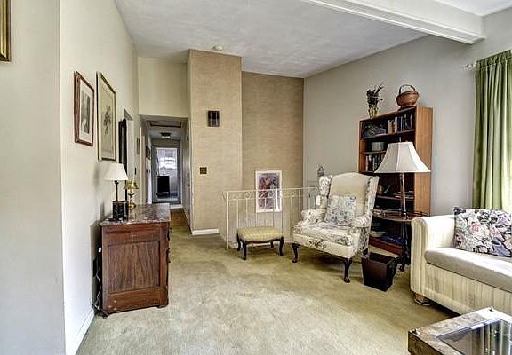 5th image of 4 Briarwood Ave