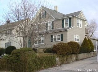 49 Avenue A, Port Washington, NY 11050