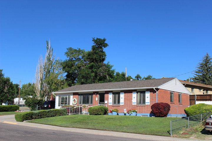 1st image of 2760 Knollwood Dr