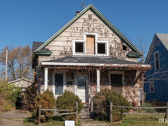2nd image of 107 E Donald St