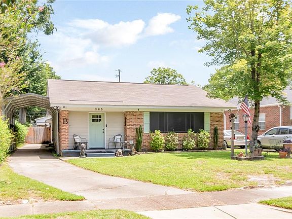 2nd image of 365 McDonald Ave