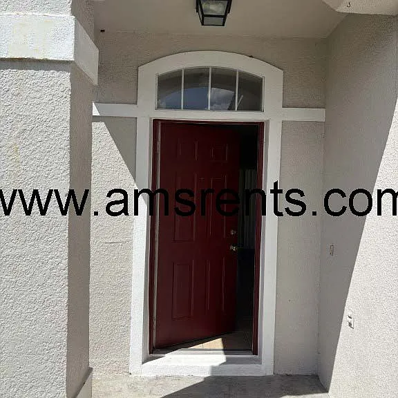 2404 Condado Ct — Photo 2