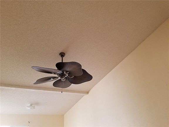2nd image of 11020 Sunshine Ct