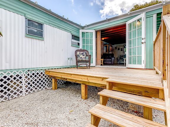 4th image of 31149 Avenue E