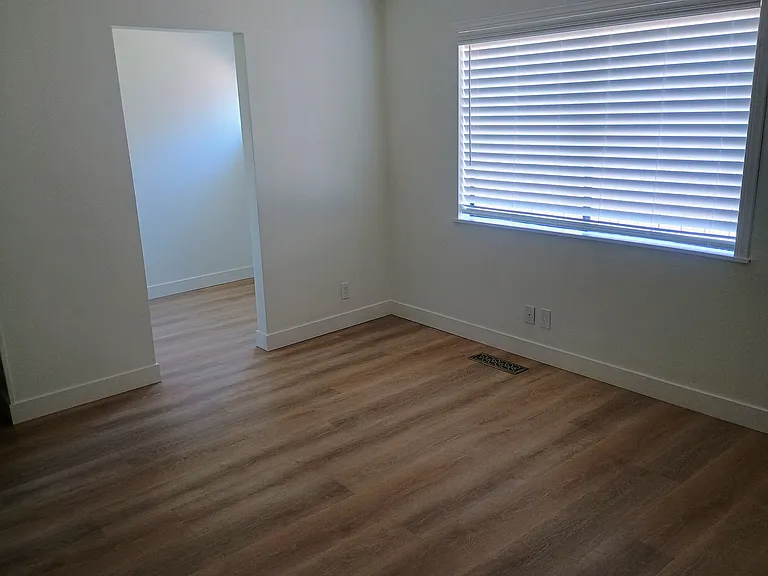 Master Bedroom (with Dressing Room)