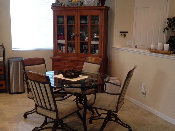 Kitchen nook