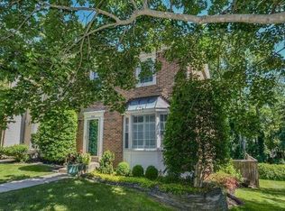 4010 Championship Dr, Annandale, VA 22003
