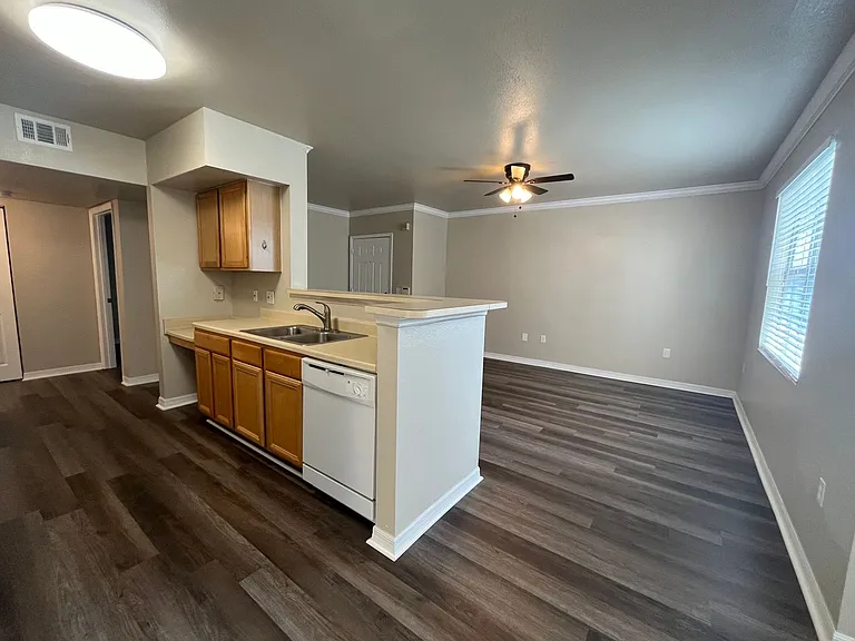 1155 Villagio Cir #105 — Photo 12