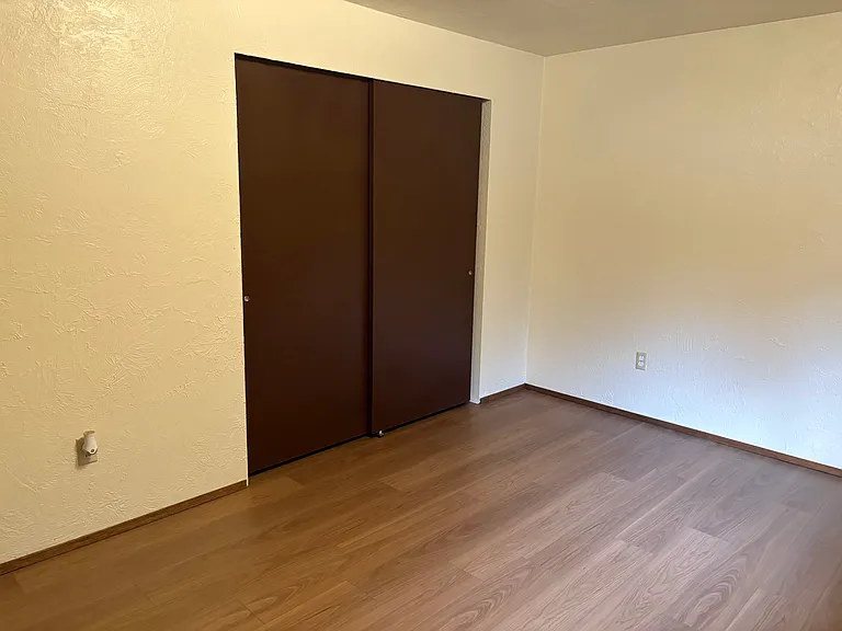 13315 Tilley Rd S — Photo 7