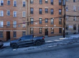 16 Orchard Pl #B, Yonkers, NY 10703