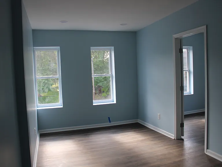 2275 Reading Ave #1 — Photo 12