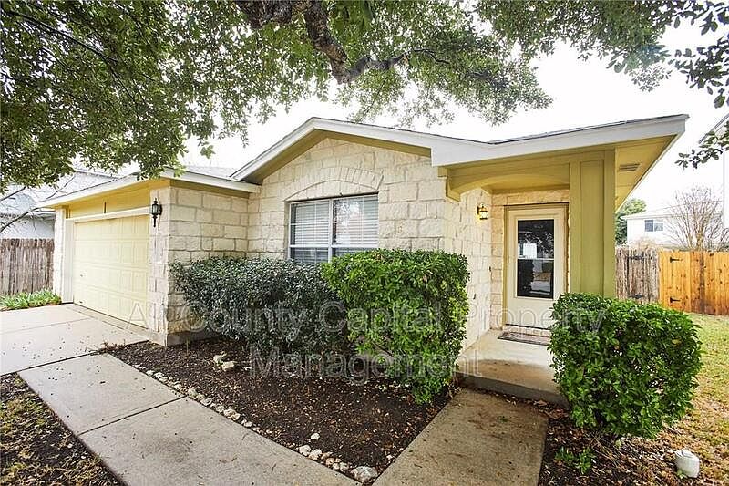 1st image of 17127 Ardisia Dr