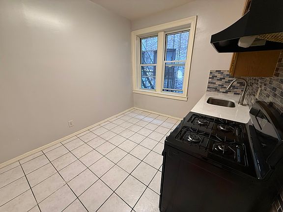3rd image of 6607 Broadway #23E