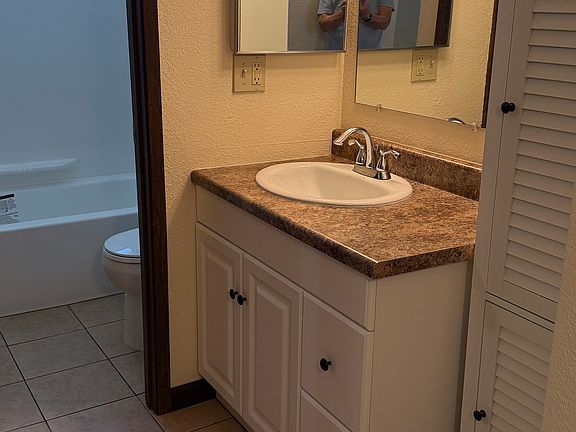 5th image of 1118 T St APT 6