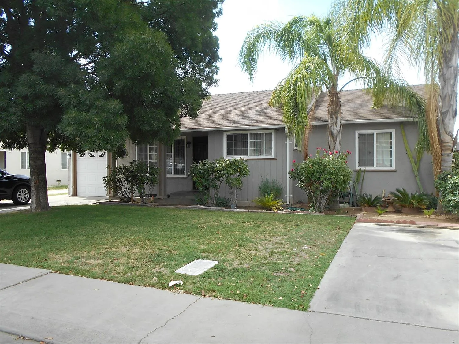 4054 E Montecito Ave photo 1