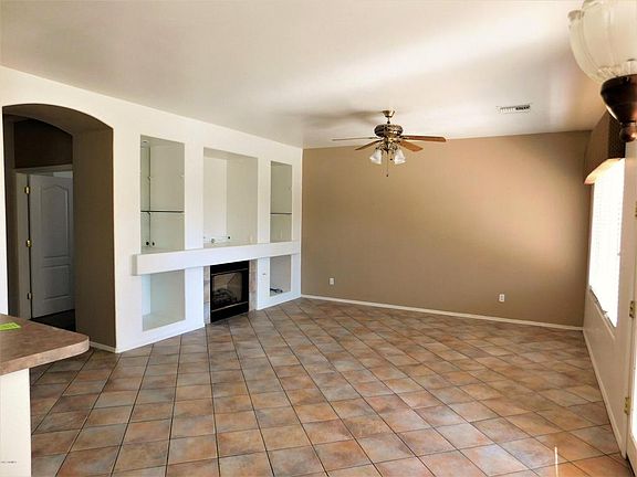 3rd image of 7925 W Deanna Dr