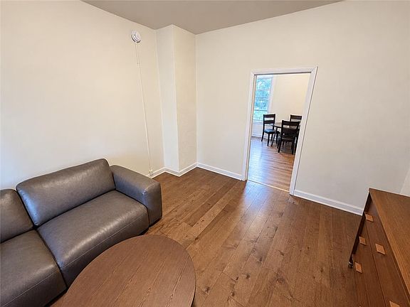 3rd image of 332 N 7th St